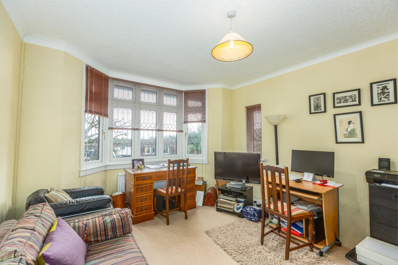 West Cross Lane, West Cross, Swansea, SA3 5LS